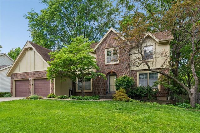 7936 Alden Street, Lenexa, KS 66215