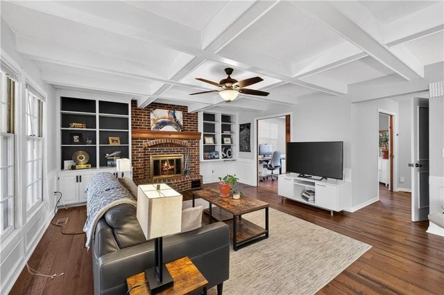 7936 Alden Street, Lenexa, KS 66215