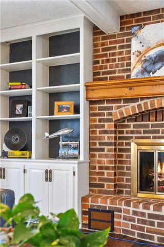 7936 Alden Street, Lenexa, KS 66215