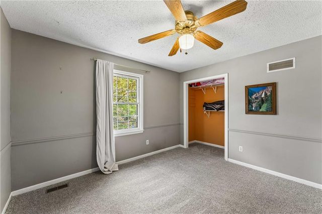 7936 Alden Street, Lenexa, KS 66215