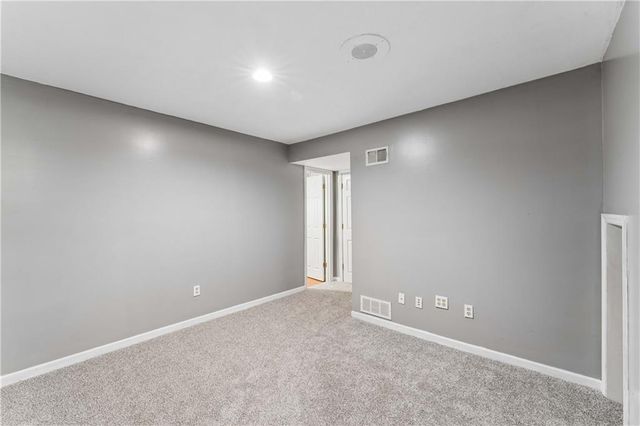 7936 Alden Street, Lenexa, KS 66215