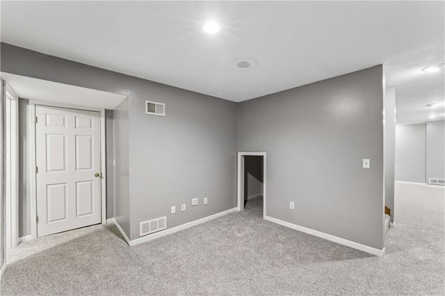 7936 Alden Street, Lenexa, KS 66215