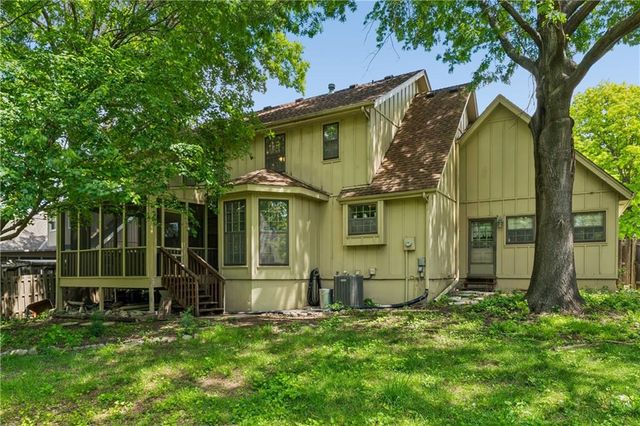 7936 Alden Street, Lenexa, KS 66215