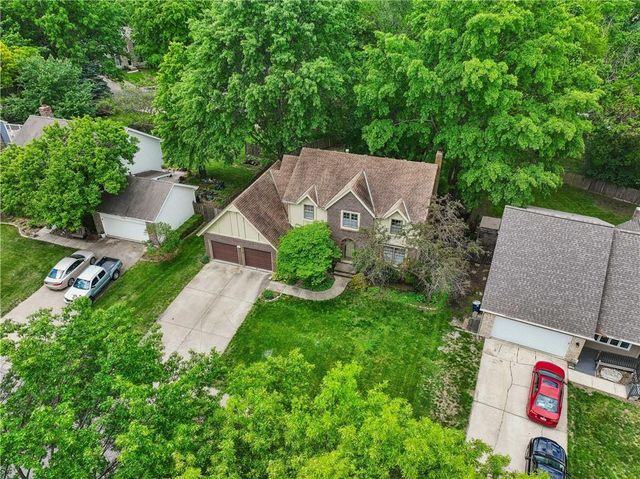 7936 Alden Street, Lenexa, KS 66215
