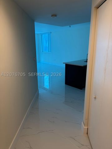 500 Brickell Ave 3210, Miami, FL 33131