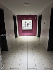 500 Brickell Ave 3210, Miami, FL 33131