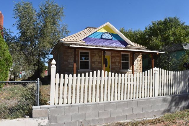 309 Lincoln Ave, La Junta, CO 81050