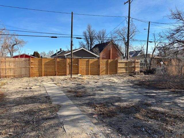 309 Lincoln Ave, La Junta, CO 81050