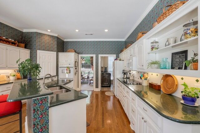 917 Longmeadow Lane, Desoto, TX 75115