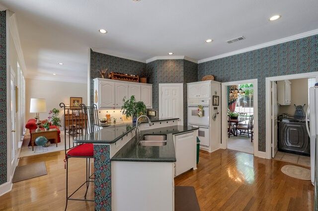 917 Longmeadow Lane, Desoto, TX 75115