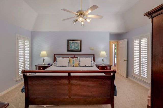 917 Longmeadow Lane, Desoto, TX 75115