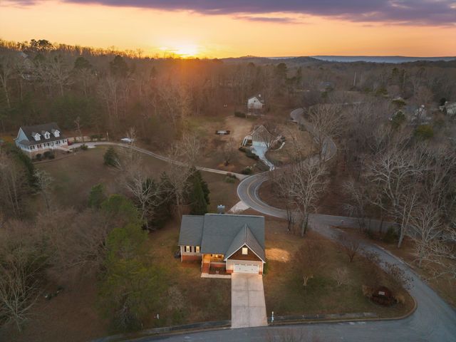 2801 Chapel Bend Drive, Hixson, TN 37343