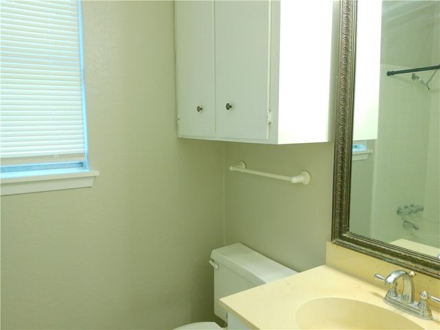 4622 Newbury, Corpus Christi, TX 78411