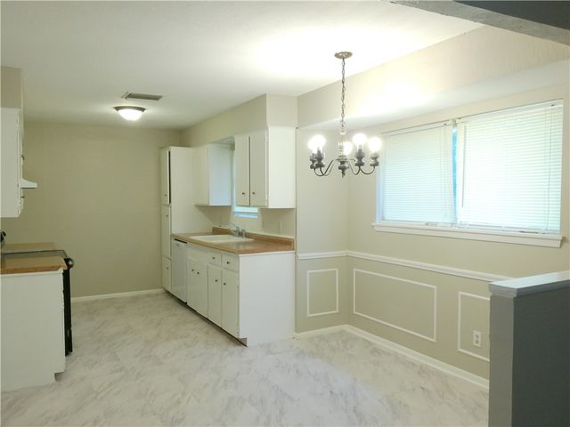 4622 Newbury, Corpus Christi, TX 78411