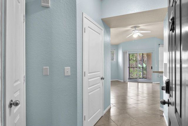 5125 PALM SPRINGS BOULEVARD 9205, Tampa, FL 33647