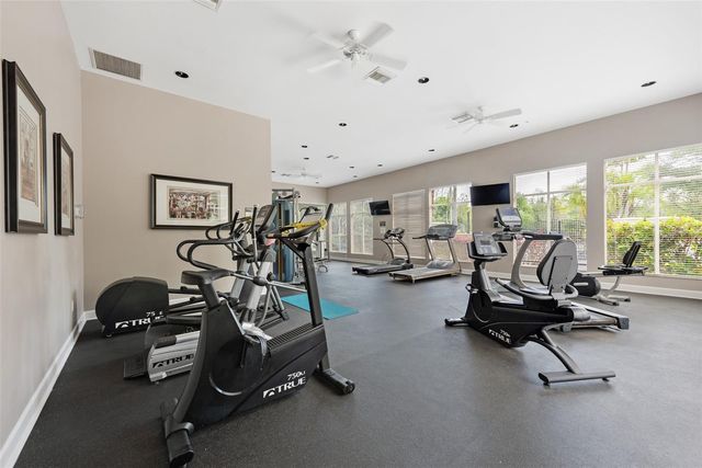 5125 PALM SPRINGS BOULEVARD 9205, Tampa, FL 33647