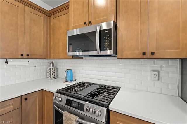 2740 Clear Lake Court, Winston-salem, NC 27106
