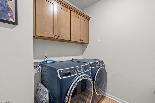 2740 Clear Lake Court, Winston-salem, NC 27106