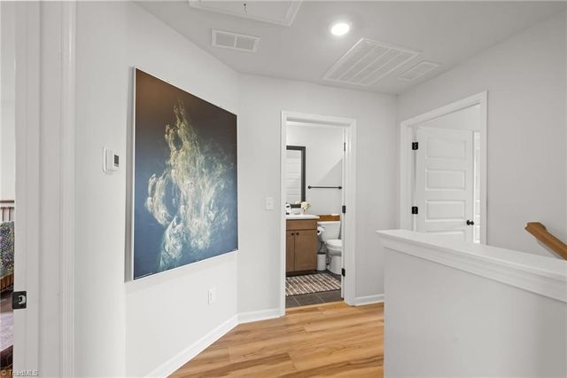 2740 Clear Lake Court, Winston-salem, NC 27106