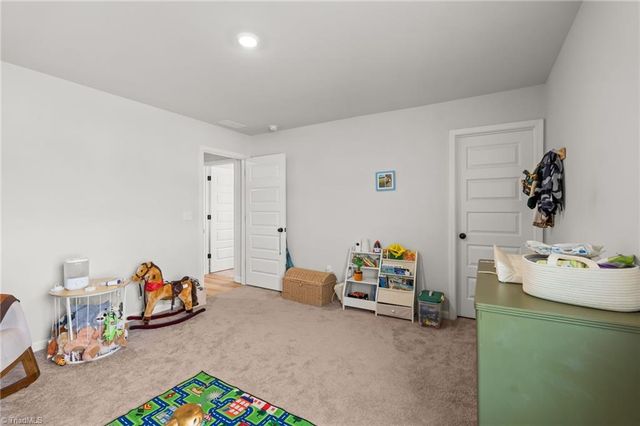 2740 Clear Lake Court, Winston-salem, NC 27106