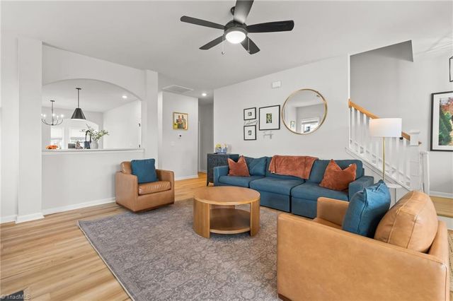 2740 Clear Lake Court, Winston-salem, NC 27106