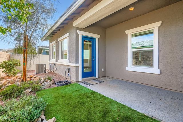 360 Canary Song Drive, Henderson, NV 89011