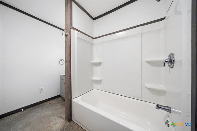 321 Avenue B B, Walnut Springs, TX 76690