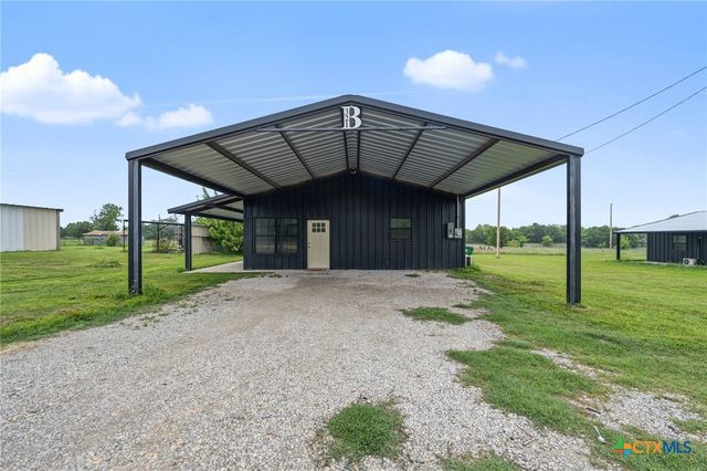 321 Avenue B B, Walnut Springs, TX 76690