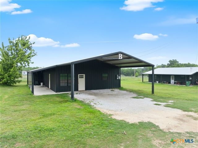 321 Avenue B B, Walnut Springs, TX 76690