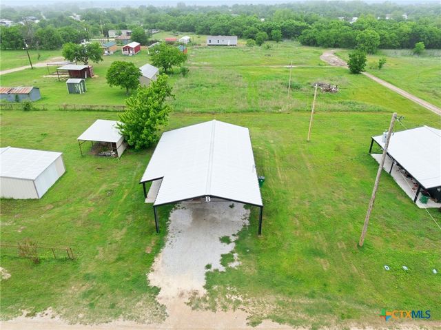 321 Avenue B B, Walnut Springs, TX 76690