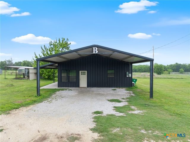 321 Avenue B B, Walnut Springs, TX 76690