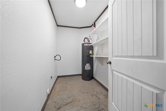 321 Avenue B B, Walnut Springs, TX 76690