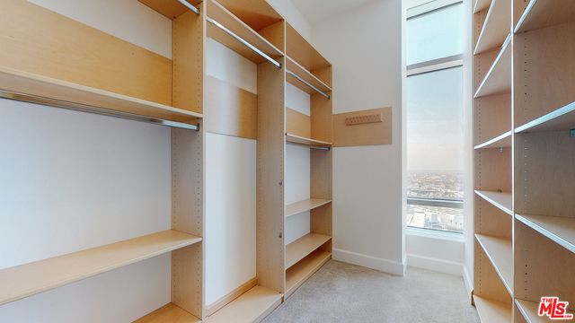 900 W Olympic Boulevard 33B, Los Angeles, CA 90015