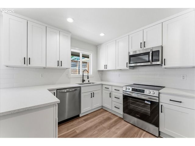 9545 Sw 90th Ave, Portland, OR 97223