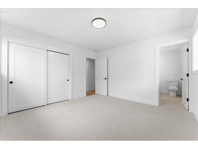 9545 Sw 90th Ave, Portland, OR 97223