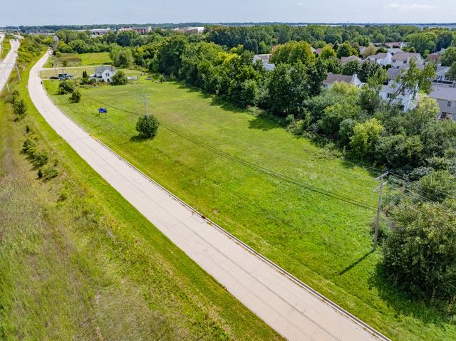 4437-4495 W Kennedy Drive, Gurnee, IL 60031