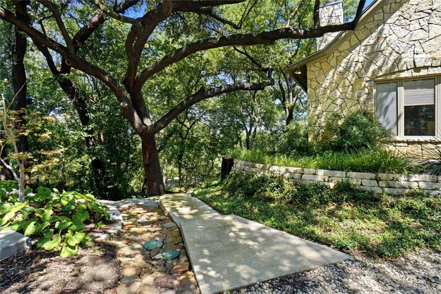 1924 Kensington Drive, Fort Worth, TX 76110