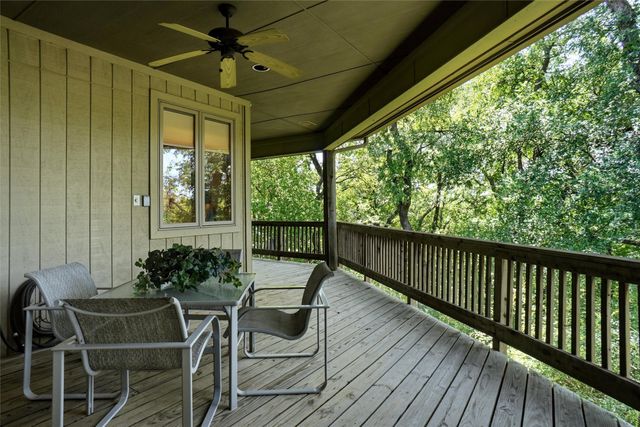 1924 Kensington Drive, Fort Worth, TX 76110
