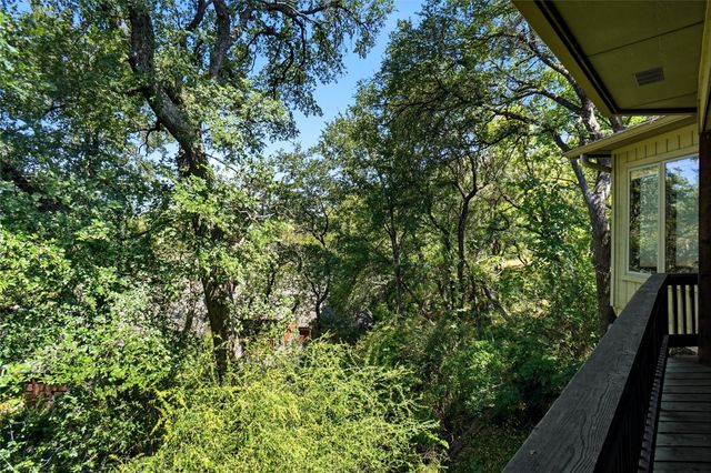 1924 Kensington Drive, Fort Worth, TX 76110