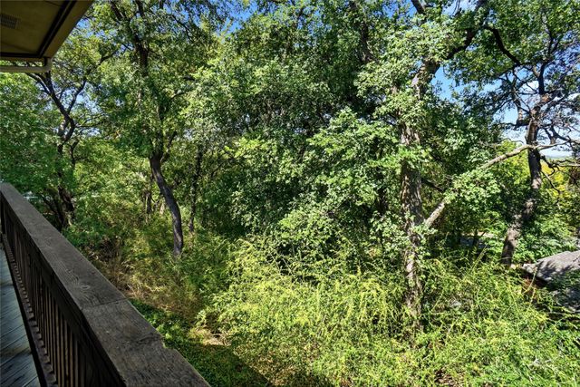 1924 Kensington Drive, Fort Worth, TX 76110