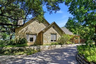 1924 Kensington Drive, Fort Worth, TX 76110