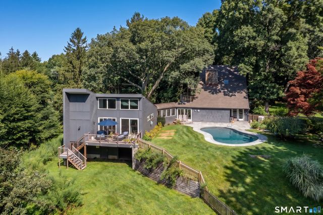 11 Gaffney Road, New Milford, CT 06776