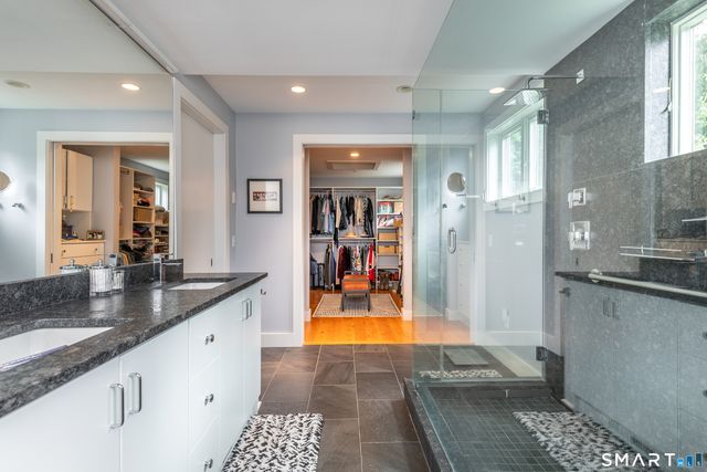 11 Gaffney Road, New Milford, CT 06776