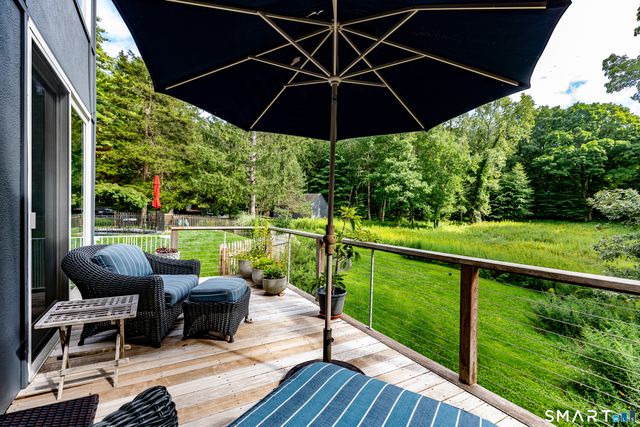 11 Gaffney Road, New Milford, CT 06776