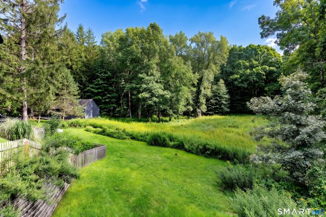 11 Gaffney Road, New Milford, CT 06776