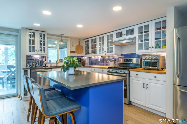 11 Gaffney Road, New Milford, CT 06776