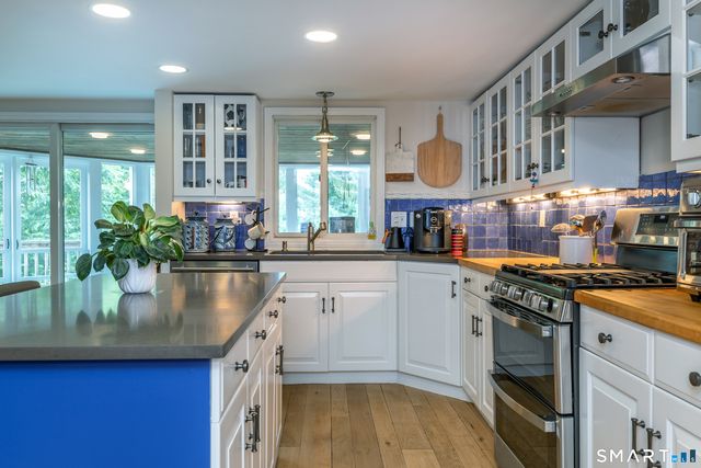 11 Gaffney Road, New Milford, CT 06776