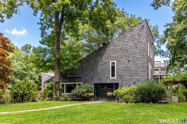 11 Gaffney Road, New Milford, CT 06776
