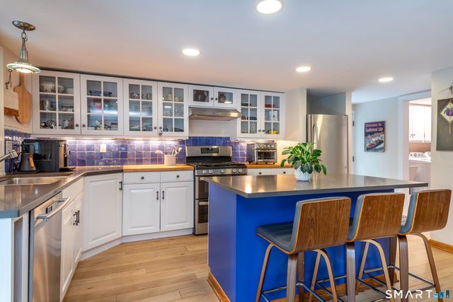 11 Gaffney Road, New Milford, CT 06776