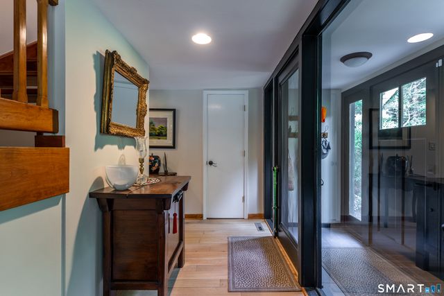 11 Gaffney Road, New Milford, CT 06776